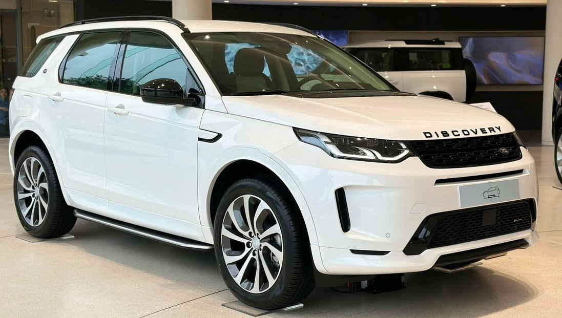 Xe 7 chỗ du lịch